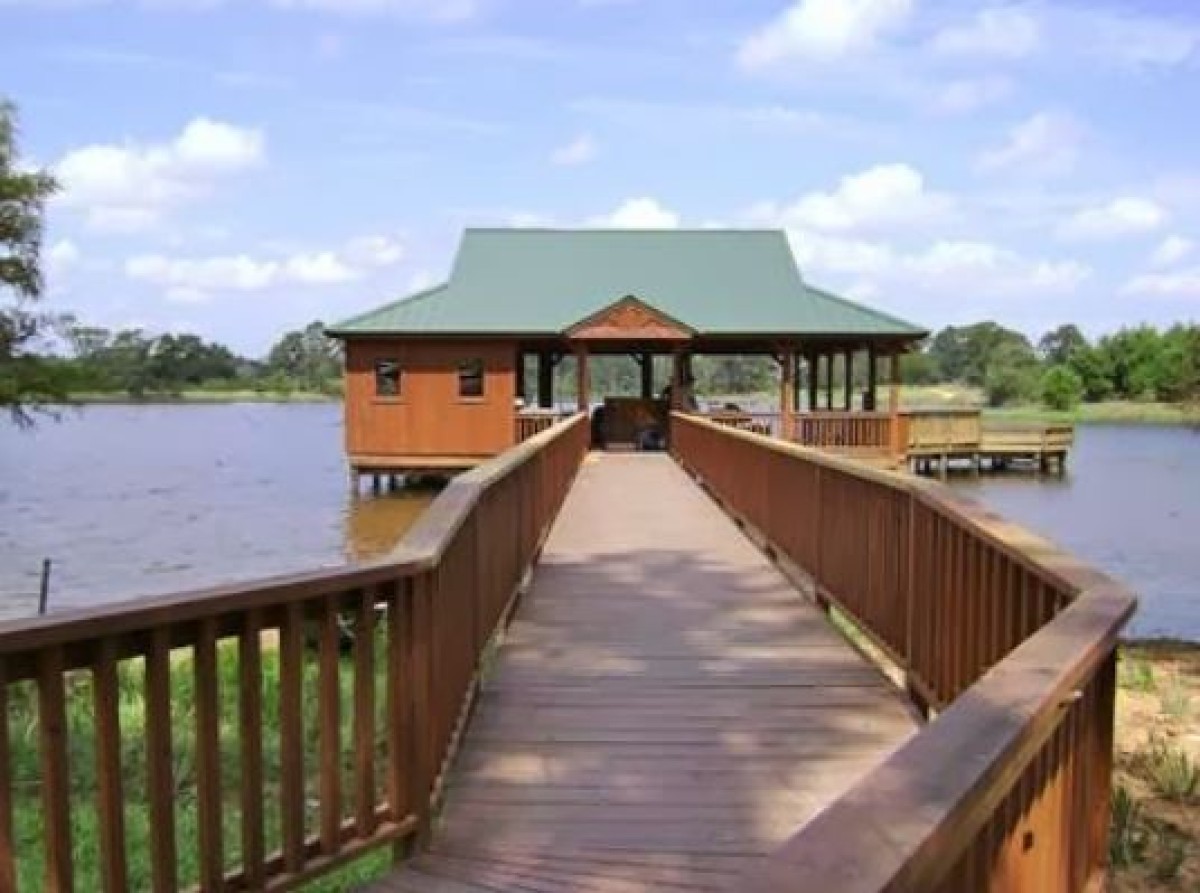 Boathouse construction
