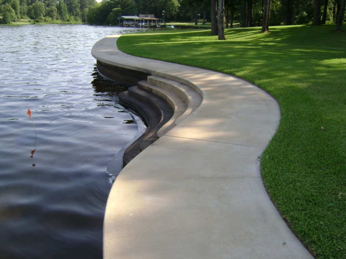 Retaining wall construction